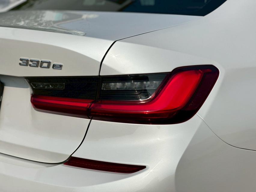 BMW 330e M Sport (G20) 2020 รูปที่ 3