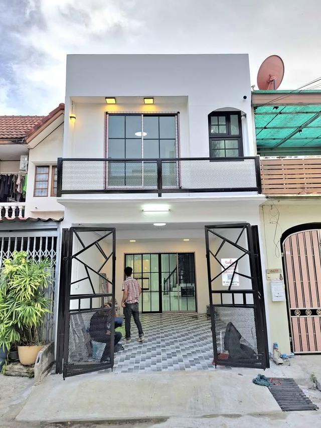ขาย ทาวน์เฮาส์ หมู่บ้านเพชรเกษม2 (ฝั่งเหนือ) พุทธมณฑลสาย2 รีโนเวทใหม่พร้อมอยู่