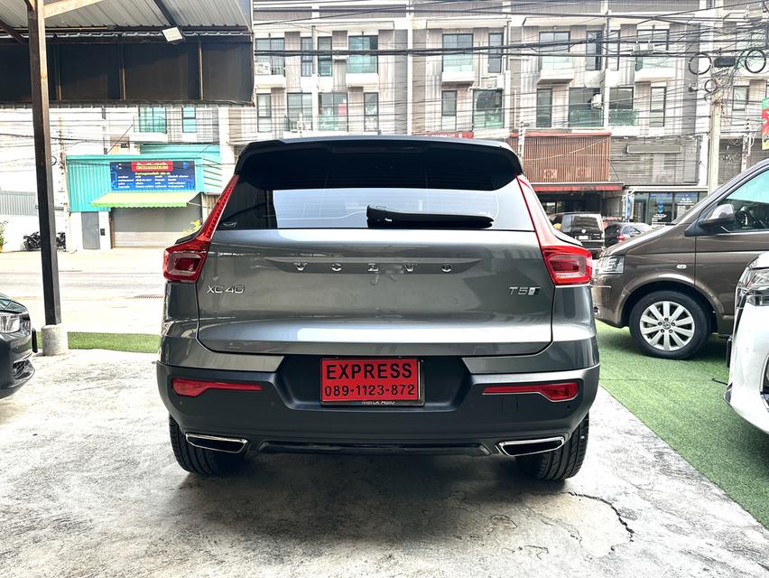 VOLVO XC40 2.0 T5 R-design AWD ปี2019