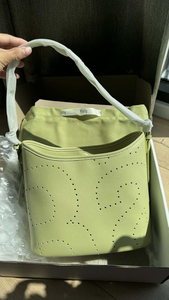 Rally Loop Bag สีเขียวพิสตาชิโอ 5