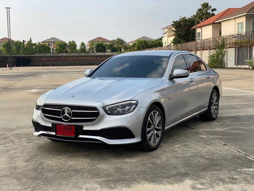 Benz E300e Avantgarde 2024 รถใหม่ไมล์9000 ถูกกว่าป้ายแดงล้านสี่เลยครับ 3