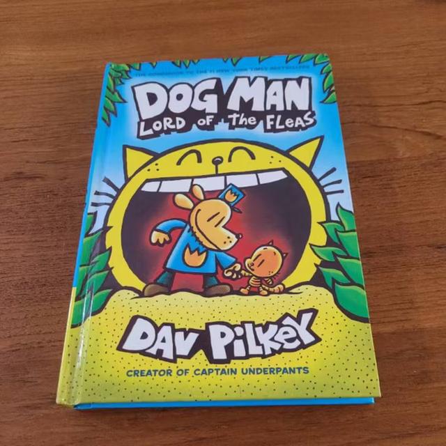 Dogman Comic Book : Dog Man & Cat Kid Book 1