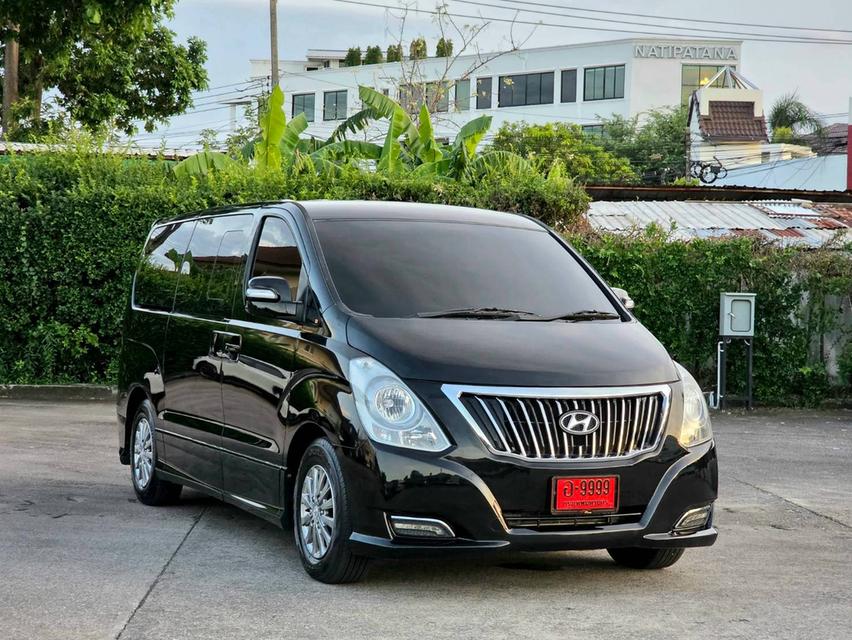 (แจ้งรหัสรถ PEAT649) . ! HYUNDAI H1 ELITE ปี 2018
