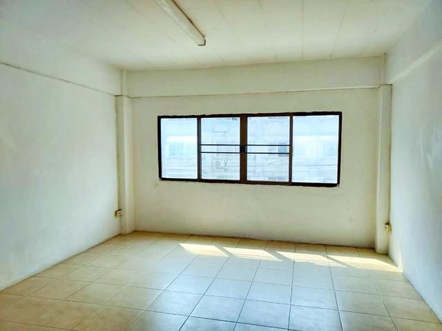 ตลาดลำผักชี 1.2 กม.ให้เช่าอาคารพาณิชย์ 4.5 ชั้น ทำเลสุวินทวงศ์ 21-35 21ตร.วา. 350ตร.ม. รร. หนองจอกพิทยานุสรณ์ 2.5 กม 7