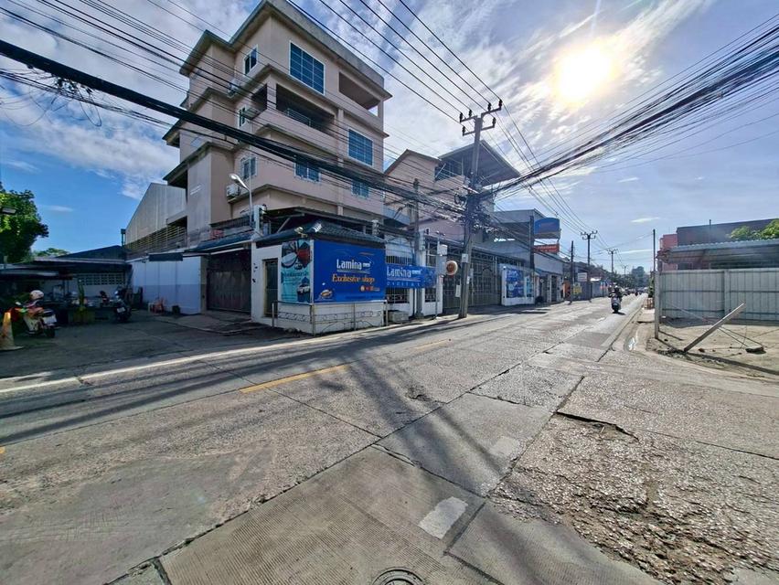 ให้เช่าที่ดินเทคอนกรีต ซอยศรีนครินทร์ 42 หัวมุมติดถนน 3 ด้าน เดินทางสะดวก ใกล้ห้างซีคอนสแควร์ (N.2220) 8