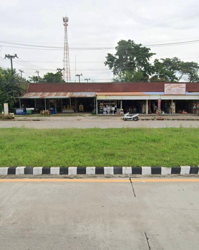 ขายด่วนอาคารพาณิชย์อำเภอบ้านใหม่ไชยพจน์บุรีรัมย์  5 คูหาติดกัน 1ชั้น พร้อมผู้เช่า 1