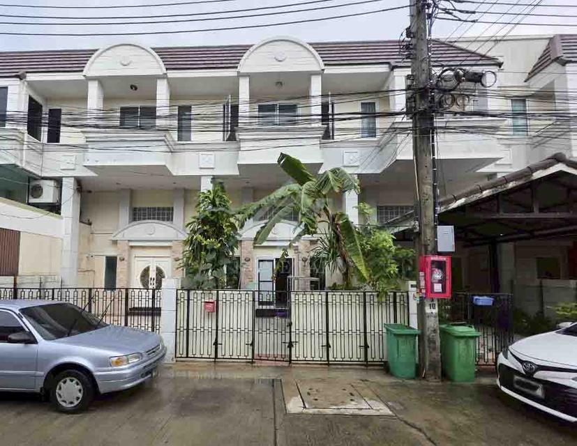 ทาวน์โฮม 2.5 ชั้น หมู่บ้าน วิดาภา พาร์ค บ้านกล้วย - ไทรน้อย 1