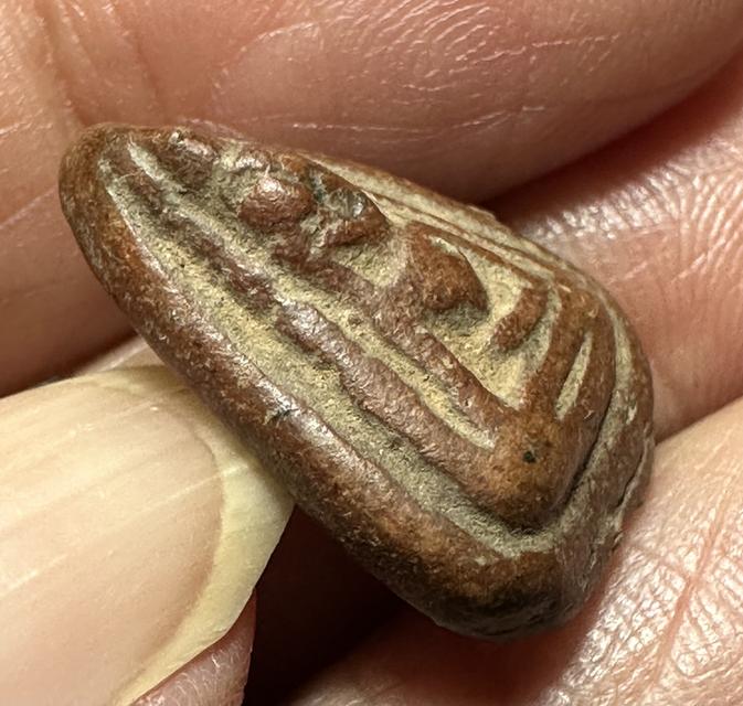 พระนางพญา กรุสุดสวาท พิมพ์จิ๋ว