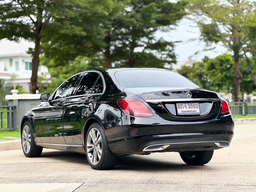 รหัสรถ AVA3003 ⭐️ Benz C220d ดีเซลล้วน W205 ปี 2022