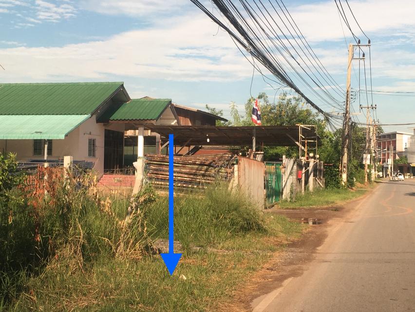 ขายที่ดินหนองกระทุ่มในเมืองโคราช ใกล้ถนนสุระ 2 เนื้อที่ 1-2-79ไร่ ถมแล้ว หน้า 15เมตร ทำเลค้าขายได้ เหมาะทำเป็นร้านอาหาร หอพัก อพาร์ทเม้นท์ ทำเลดี 3