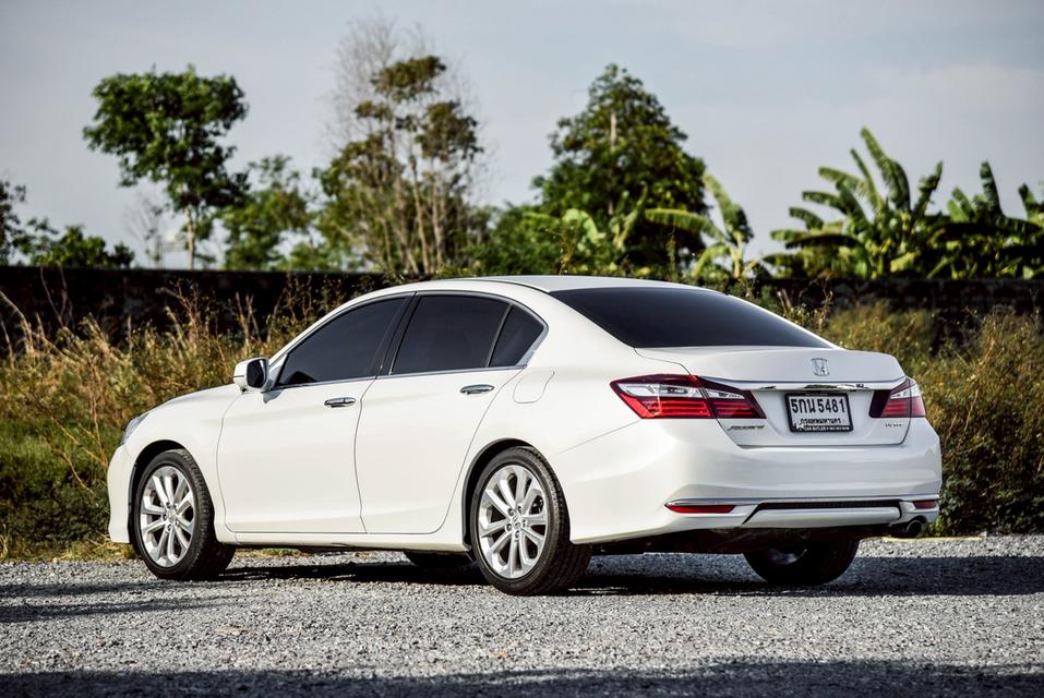 รหัสรถ CBL5481 Honda Accord 2.4 EL Navi AT 2016