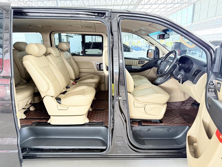 Hyundai H-1 2.5 Deluxe (ปี 2018) Wagon AT 15