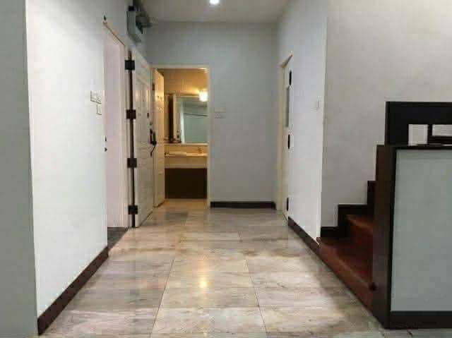 ให้เช่า ทาวน์โฮม 4 ชั้น กำลังรีโนเวท เอกมัยซอย12 ซอยเจริญใจ ซอยปรีดี31 ทำเลดีใจกลางเมือง ใกล้รถไฟฟ้า BTS เอกมัย จดทะเบียนบริษัทได้ ไม่รวมภาษี หัก ณ ที 4