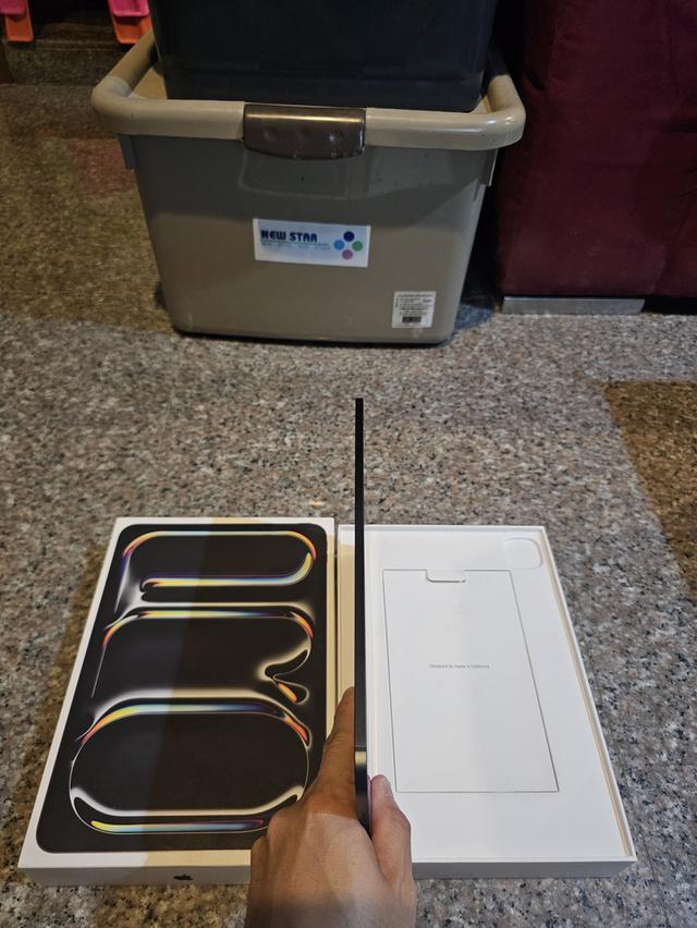 ขายๆๆๆถูกๆๆiPadPro11นิ้ว M4 สีSpace Black 1TBกิ๊กสเปคหายากมากๆ Wifi Celluer ใส่ซิมได้ มีกล่องอีมี่ตรงคับใช้งานดีทุกๆฟังชั่นสูนTrueทุกๆฟังชั่นรีสโตได้ต 5