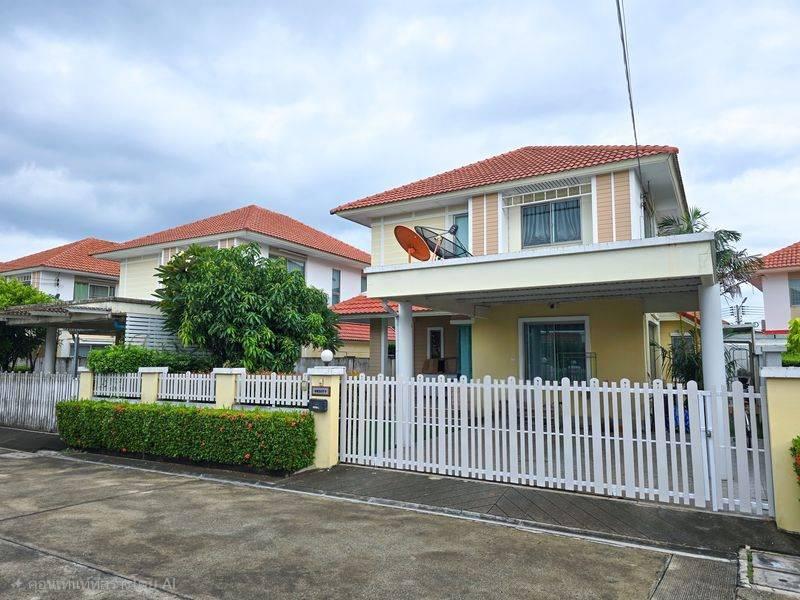 ให้เช่า บ้านเดี่ยว 2 ชั้น หมู่บ้าน เฮ้าส์ ออฟ เดอะ คานารี่ – สวนเสือศรีราชา บ้านสวย เฟอร์นิเจอร์บิ้วอิน พร้อมเครื่องใช้ไฟฟ้าครบ จอดรถได้ 2 คัน พร้อมเข 9