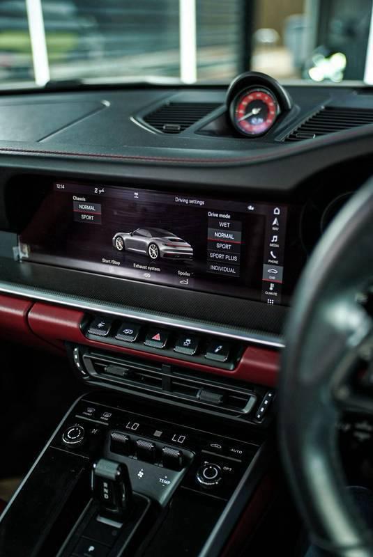 ðļPorsche 911 Carrera Cabriolet (992) 2021 āļŠāļĩāļāļēāļ§ āļĢāļđāļāļāļĩāđ 11