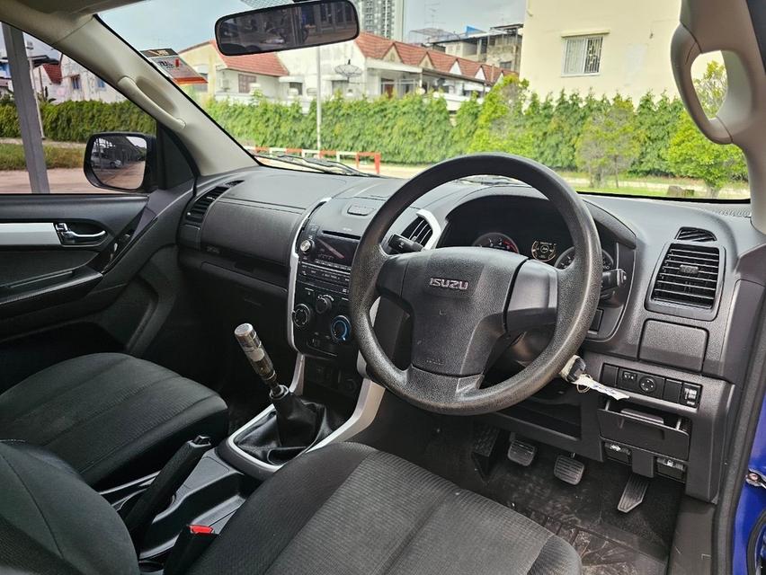 Isuzu  13