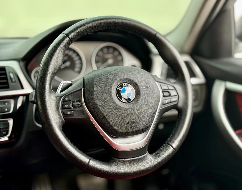 ปี 2018 BMW SERIES 3, 330e Sport LinePlug-in Hybrid รถวิ่งน้อย75,275km. มีประวัติเข้าเช็คระยะศูนย์ (LCI) 10