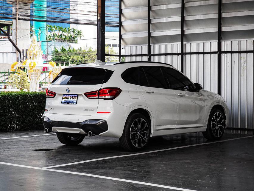 2022 BMW X1 2.0 sDrive20d M Sport SUV รถบ้านแท้ 4
