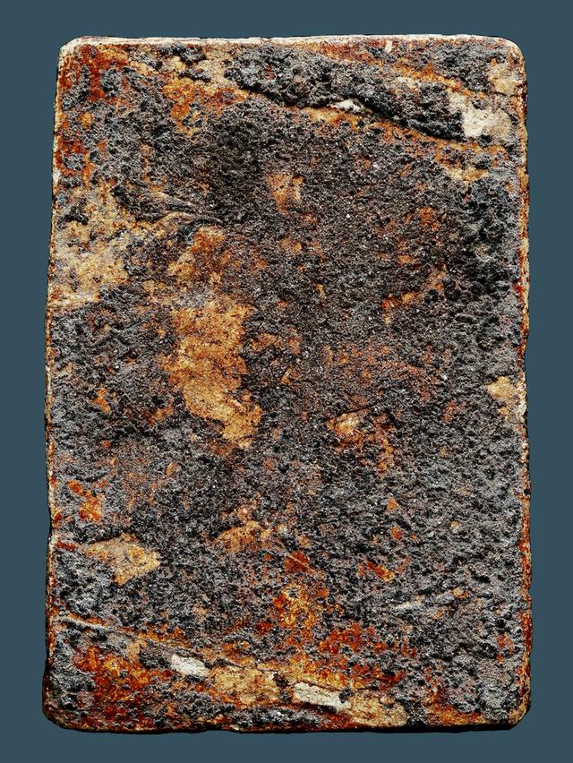 พระสมเด็จวัดระฆัง พิมพ์เกศบัวตูม....เก่า เนื้อจัดสุดๆ...สวยแชมป์ รูปที่ 3