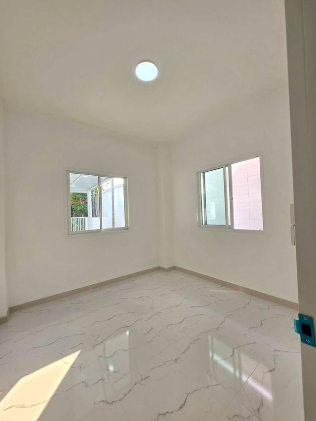 หมู่บ้านปิยวรารมย์4 ถนนบ้านกล้วย-ไทรน้อยบ้านเดี่ยว 2 ชั้น หลังริมรับลม มีพื้นที่รอบบ้าน ตกแต่งใหม่พร้อมอยู่ รูปที่ 17