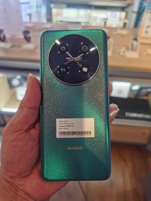 ปล่อยโทรศัพท์ Huawei nova 12i สีเขียว 3
