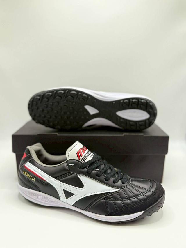 รองเท้าฟุตซอล 100 ปุ่ม mizuno japan รูปที่ 5