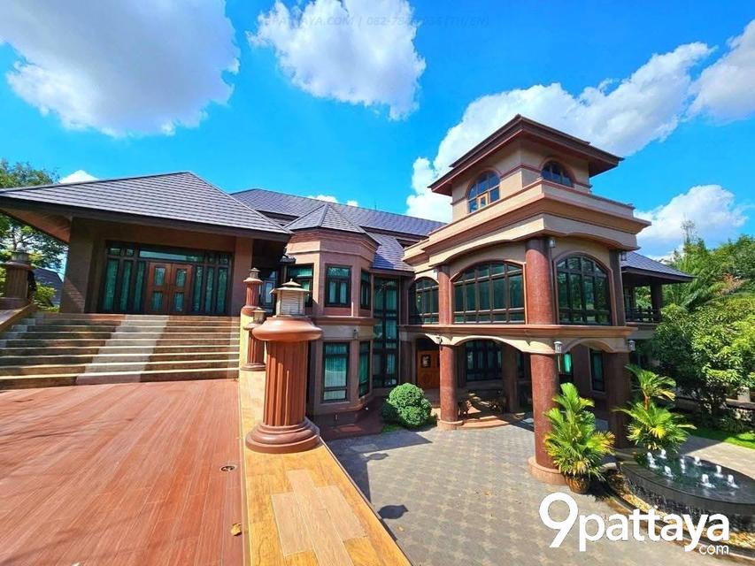 ✨ คฤหาสน์หรูพร้อมสระว่ายน้ำ | ตัวเมืองศรีราชา ชลบุรี ✨ 1
