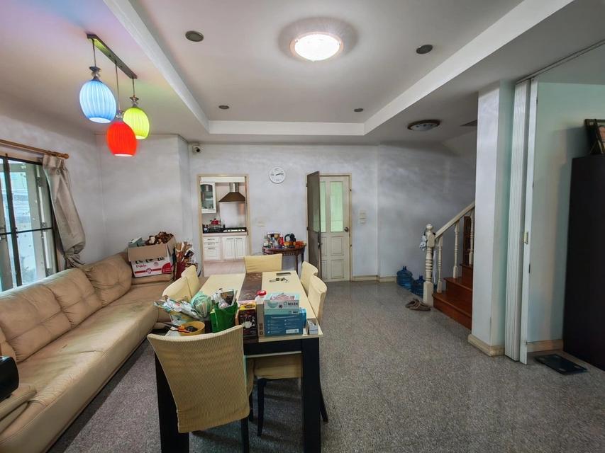 ขายบ้านเดี่ยวมือสอง ซอยติวานนท์ 18 แยก 3/8 เนื้อที่ 125 ตร.ว. ใกล้ทางด่วนศรีรัช และรถไฟฟ้าสายสีม่วงสถานีกระทรวงสาธารณสุข 6