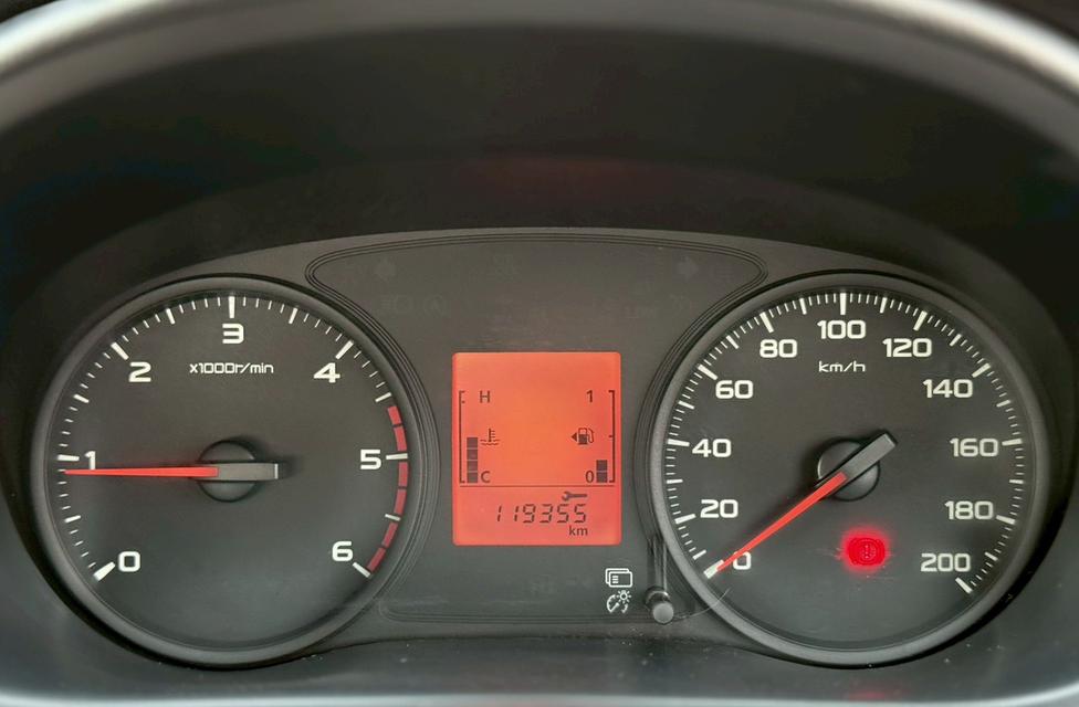 ปี 2015 MITSUBISHI TRITON,2.5 MEGA CAB รูปที่ 9