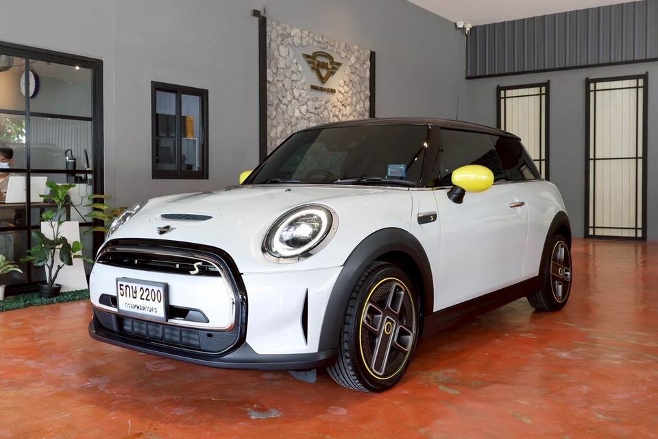 รหัสรถ MMA2200 MINI Cooper SE LCI ปี 2021 วิ่ง 23,XXX KM. สี White Silver มือเดียว