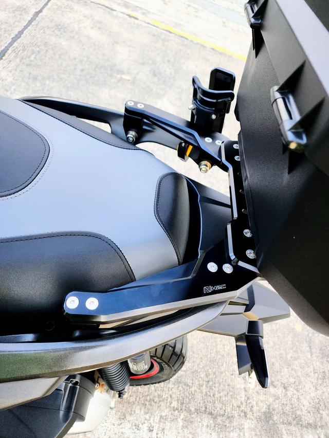 Honda ADV350 H2C Touring Master Edition (2022) มี 100 คันในประเทศ รูปที่ 9