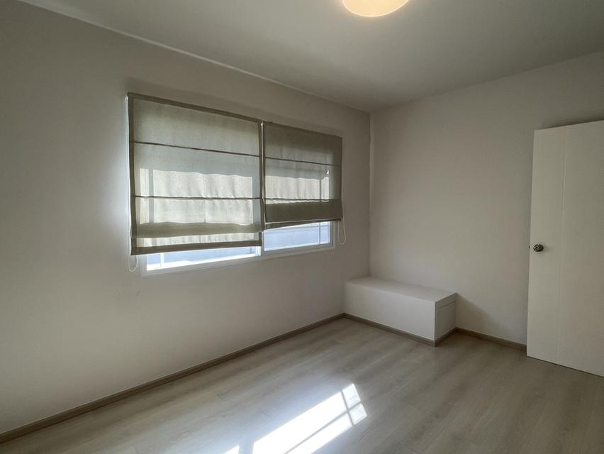 🏡 ทาวน์โฮมสองชั้นในโครงการ ทำเลใกล้ตลาดและเซ็นทรัลเชียงใหม่ #สันทราย ราคาเพียง 22,000 บาท/เดือน✨ 清迈两层联排别墅出租 2 卧室 3 卫生间 – 租金 22,000 泰铢/月 ✨ 11