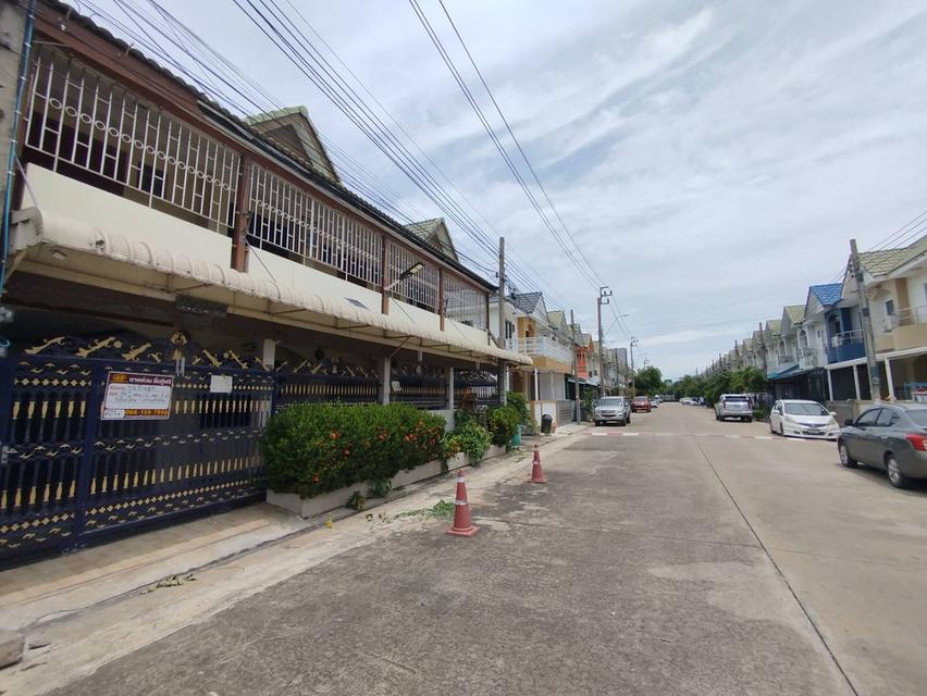 ขายทาวน์เฮ้าส์ หมู่บ้านสุชา ทำเล : บางบัวทอง - สุพรรณ 340