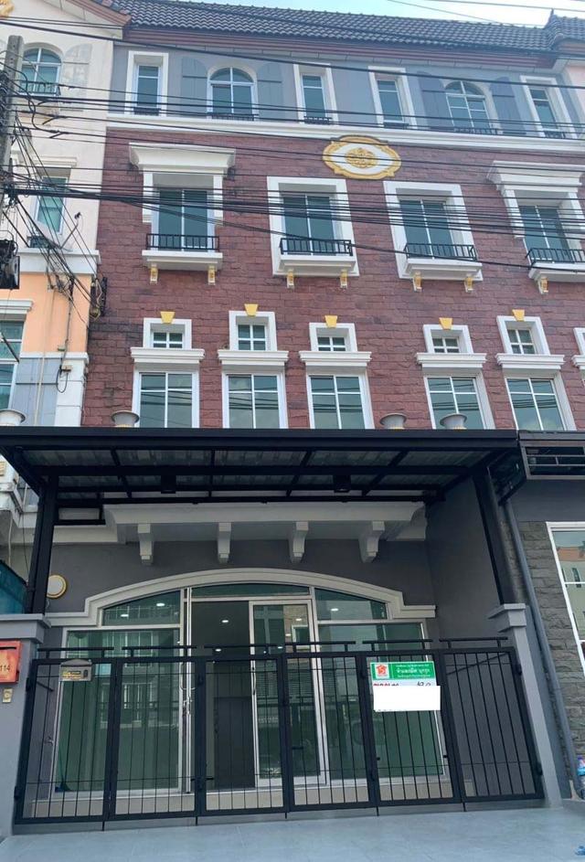 🏡 อาคารพาณิชย์ 4 ชั้น ราคาโปรโมชั่น พร้อมผู้เช่าอยู่แล้ว | คลองสามวา ถ.ปัญญาอินทรา 🎉 ราคาโปรโมชั่น 3,780,000 บาท ~~ราคาปกติ 4,880,000 บาท~~ 2