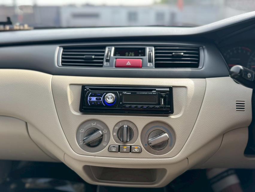 MITSUBISHI LANCER CEDIA 1.6GLXI CNG 2011สีเทา  ออโต้  13