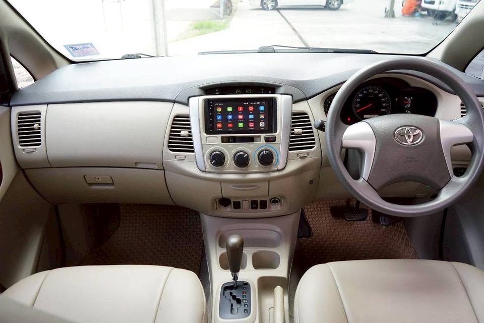 2012 TOUOTA INNOVA 2.0G 12