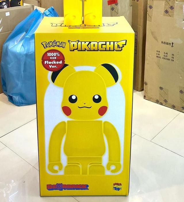 Bearbrick Pikachu 1000% มือสอง 3