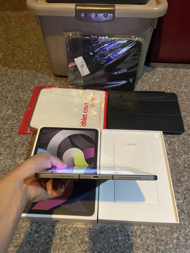 ขายiPadAir4สีSpace Gray256กิ๊กWifi Celluerใส่ซิมได้ยกกล่องไร้รอยตกใช้งานดีถูกมากกก