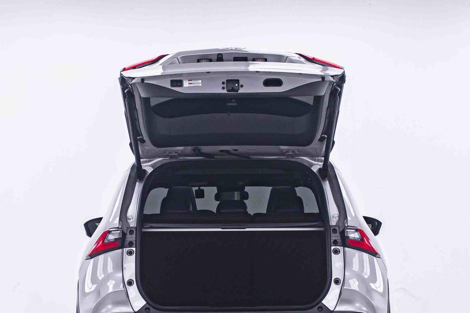 TOYOTA YARIS CROSS 1.5 PREMIUM LUXURY HEV 2023SUV Hybrid ยอดฮิต ประหยัด 23 km/L ไมล์ 38,xxx รูปที่ 6