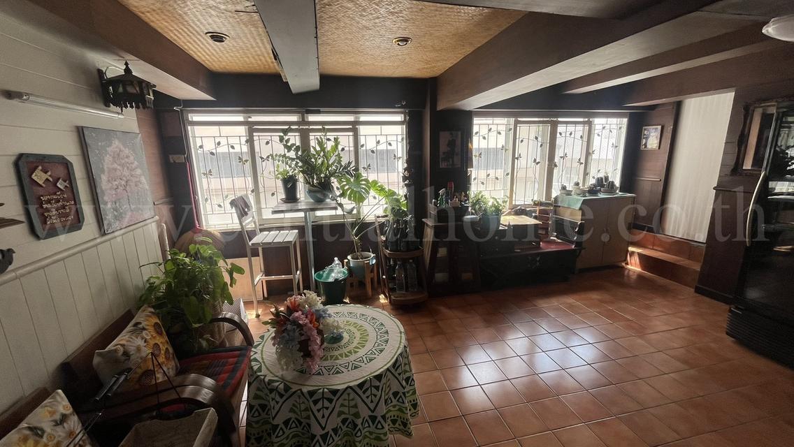 อาคารพาณิชย์ 2 คูหา ซอยแจ้งวัฒนะ 1 ทำเลดี พร้อมผู้เช่าออฟฟิศ 13