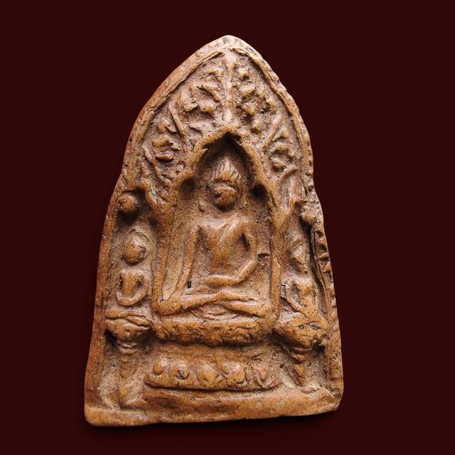 พระสามลำพูนกรุดอนแก้ว