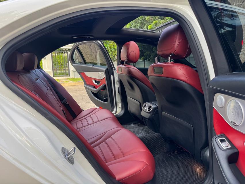 รหัสรถ AVA8406 🆕 Benz C350e AMG Dynamic W205 2017  รุ่น Top 15