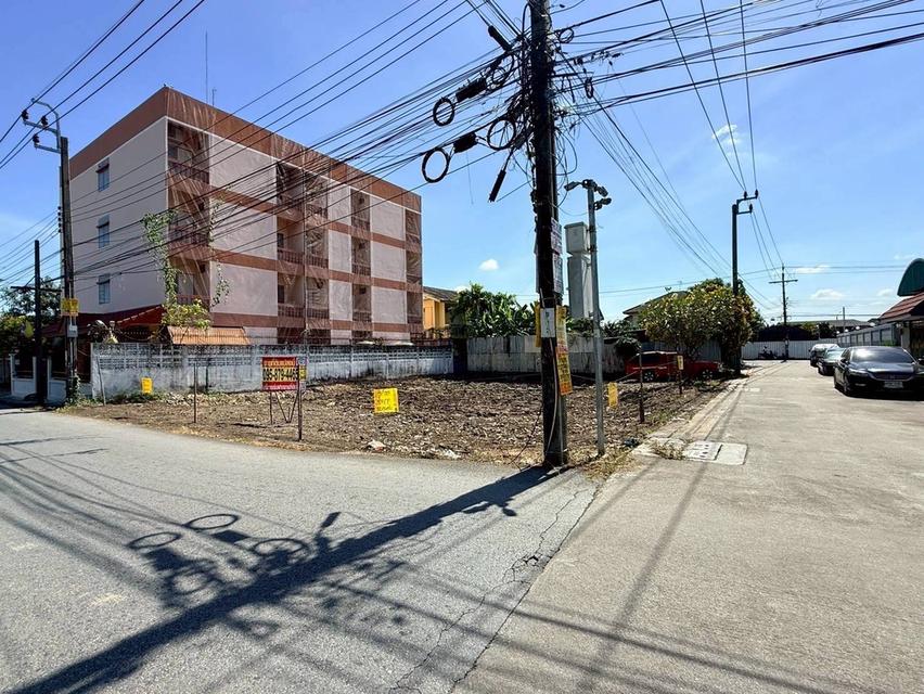 Vายด่วน ที่ดิน 108 ตารางวา ติดถนนคอนกรีตสาธารณะ ซอย รามอินทรา 65 แยก 2-4 เขตบางกะปิ กทม 2