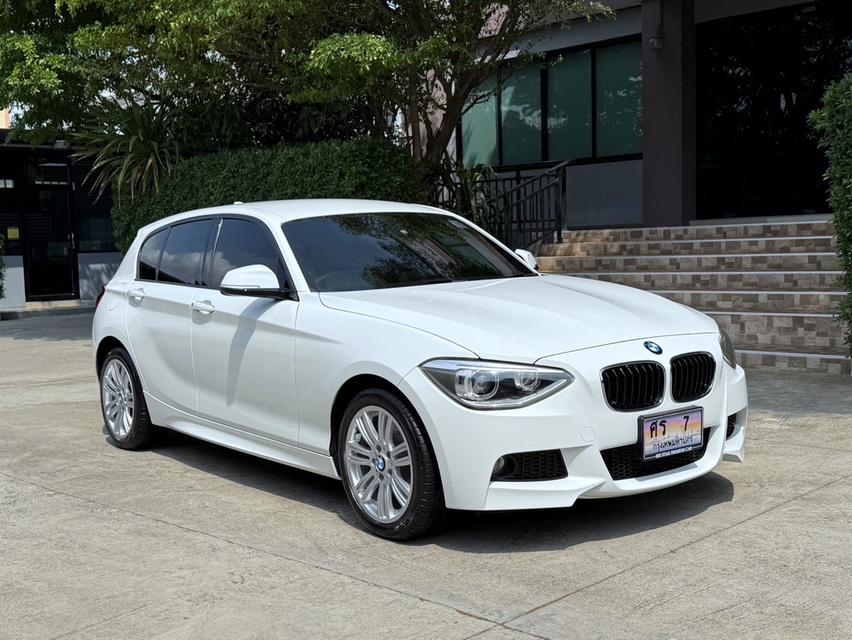 2015 BMW 116i MSPORT รถออกศูนย์ BMW รถวิ่งน้อยเพียง 49,000 กม เข้าศูนย์ทุกระยะ รถไม่เคยมีอุบัติเหตุครับ