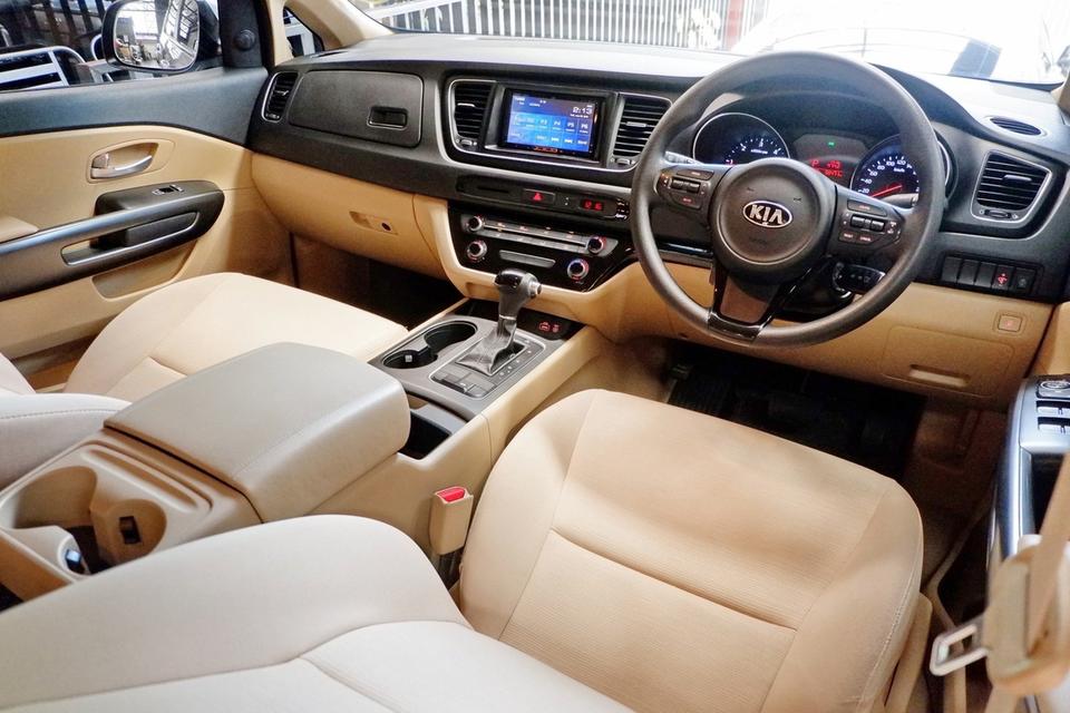 KIA GRAND CARNIVAL 2.2 LX ปี 2015 การันตีไมล์แท้ 58,xxx KM. 9