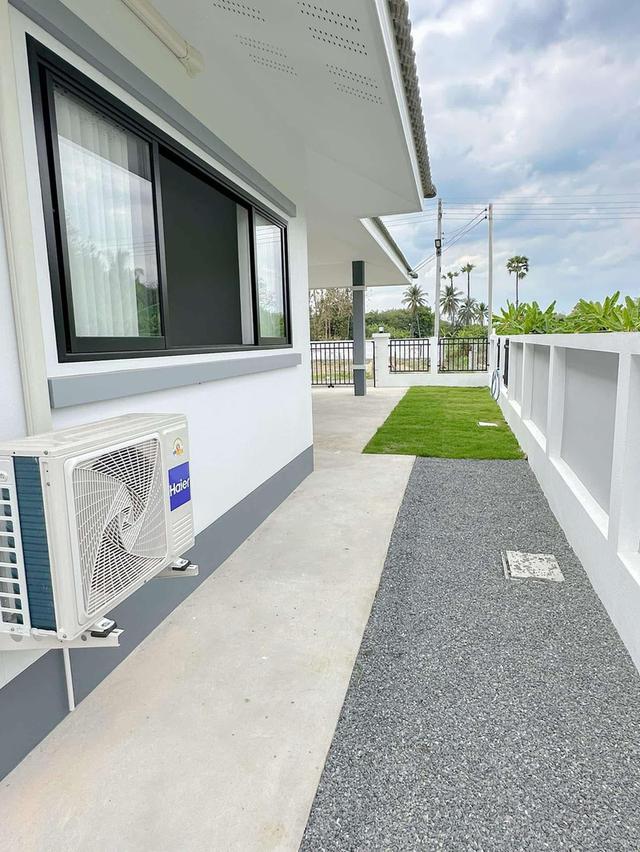 ขายบ้านเดี่ยวไม่เกิน 2 ล้าน 3 นอน 2 น้ำ น้ำไม่ท่วม ใกล้ศูนย์ราชการอ.สันกำแพง 1 กม. ฟรีโอน 15