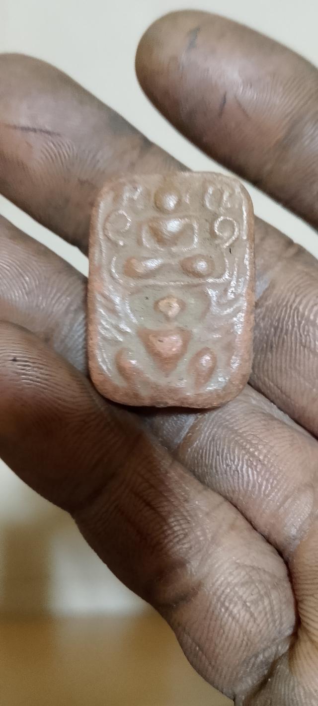 พระหลวงพ่อปาน พิมพ์ทรงครุฑใหญ่