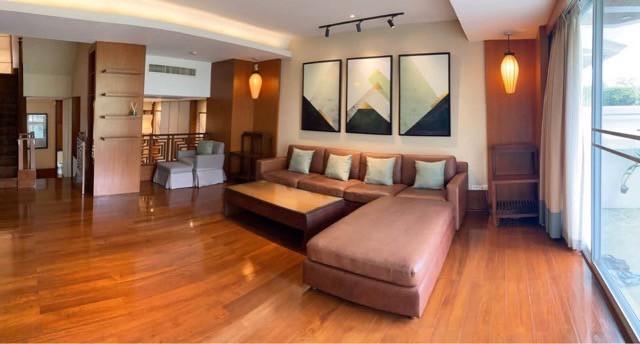 ขายทาวน์โฮม 4 ชั้น เนื้อที่ 25 ตร.วา หมู่บ้านพร้อมพรรค เพลส ทองหล่อ 25 สุขุมวิท 55 บ้านพร้อมอยู่ 5