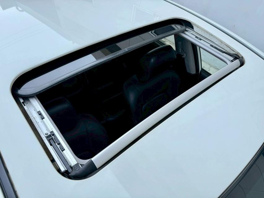 MAZDA3  2.0R SPORT TOP 2009 สีขาว MINOR CHANGE รูปที่ 16